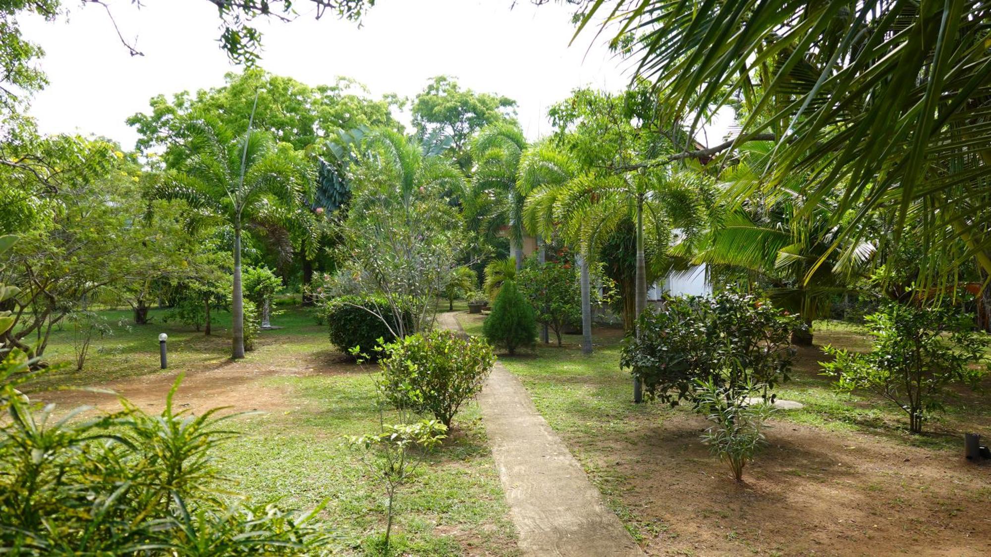 Salt Lake Cabanas & Restaurant Tangalle Kültér fotó